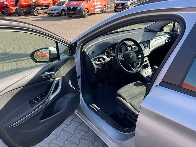 2020 opel astra sports tourer 1.2 business edition personenauto - afbeelding 29 van  33