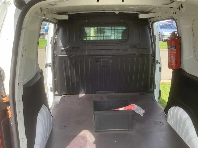 2020 opel combo 1.5d l1h1 edition bedrijfswagen - afbeelding 2 van  19