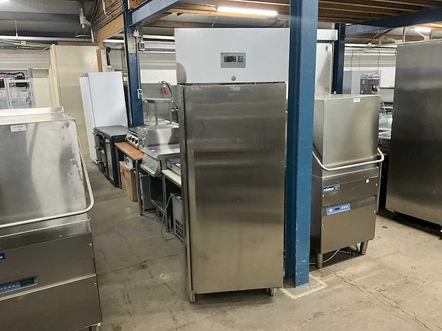 2020 plus 700 n rvs koelkast - afbeelding 1 van  8