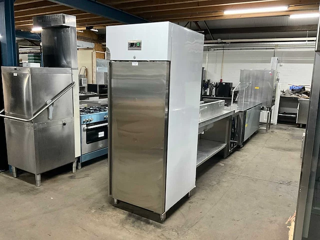 2020 plus 700 n rvs koelkast - afbeelding 1 van  4