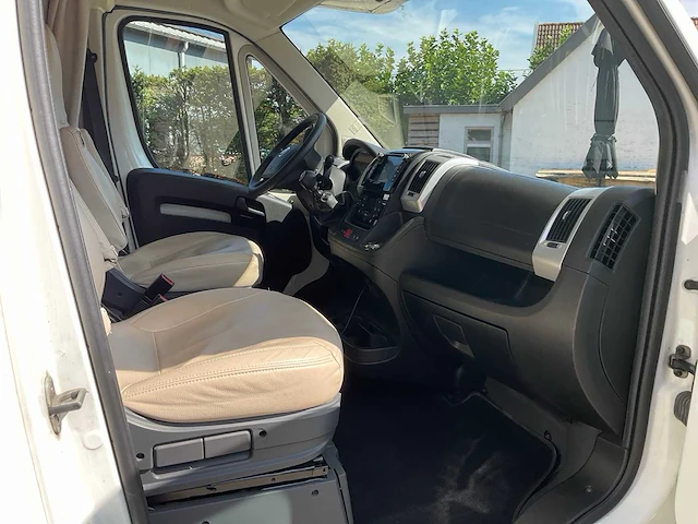 2020 rimor 9aa camper - afbeelding 2 van  36