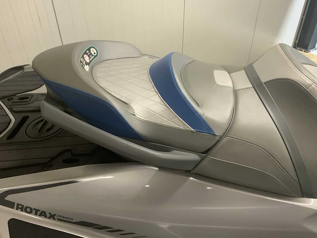 2020 sea-doo gtx-limited 3-persoons waterscooter 300 pk. - afbeelding 7 van  26