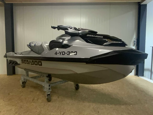 2020 sea-doo gtx-limited 3-persoons waterscooter 300 pk. - afbeelding 12 van  26