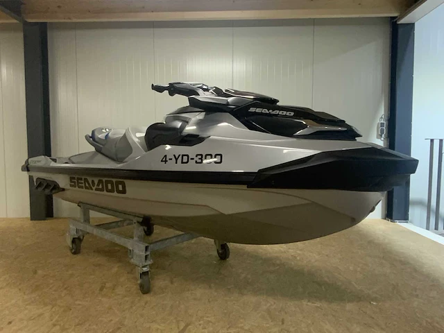 2020 sea-doo gtx-limited 3-persoons waterscooter 300 pk. - afbeelding 24 van  26