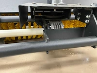 2020 stiga pva 101 aanbouw veegmachine - afbeelding 8 van  9