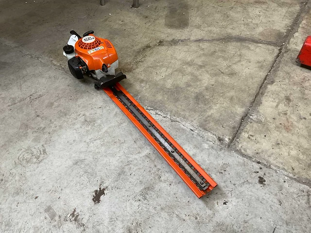 2020 stihl hs 45 heggenschaar - afbeelding 1 van  3