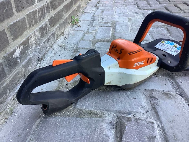 2020 stihl hsa94r heggenschaar - afbeelding 3 van  4