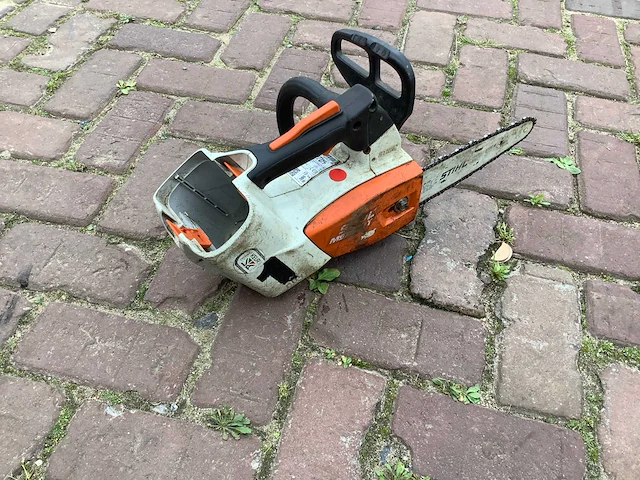 2020 stihl msa161t accu kettingzaag - afbeelding 2 van  3