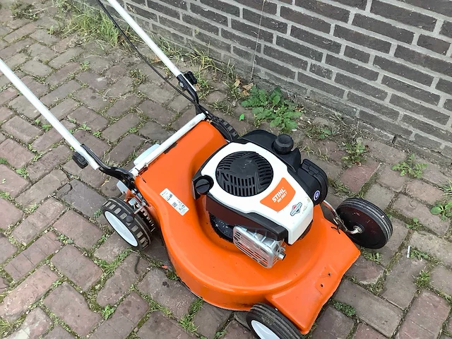 2020 stihl rm253t grasmaaier - afbeelding 2 van  3