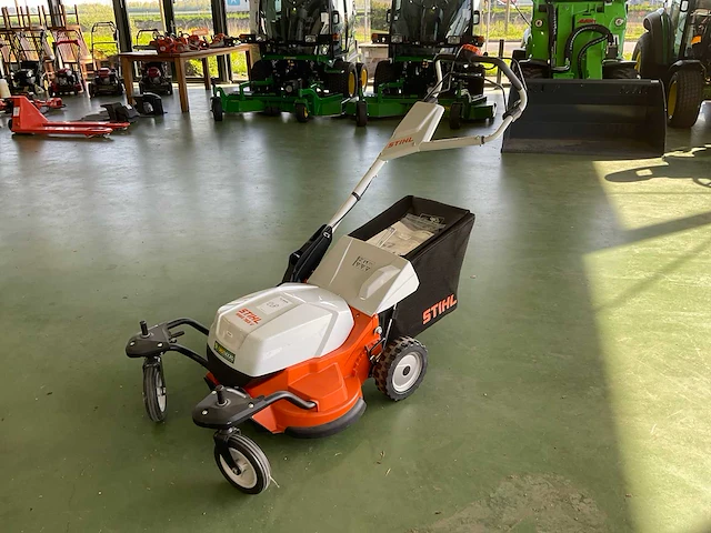 2020 stihl rma 765 v accu-grasmaaier - afbeelding 1 van  6