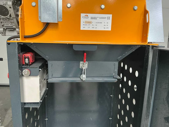 2020 styrotec shredder - afbeelding 15 van  19
