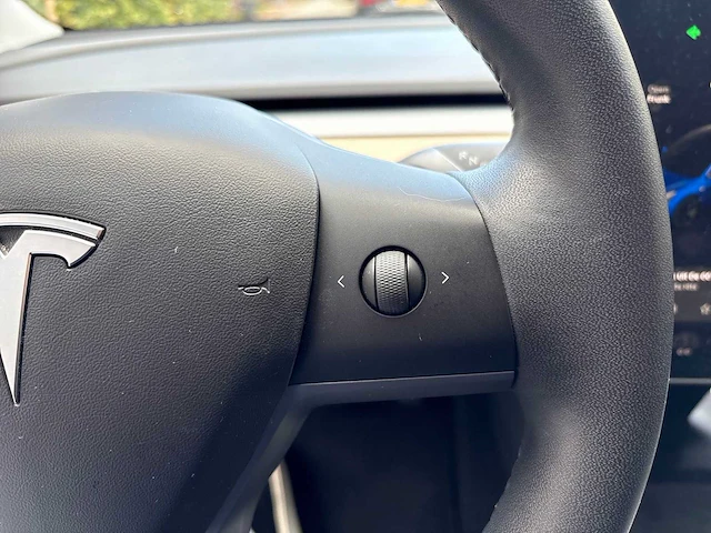 2020 tesla model 3 sr+ personenauto - afbeelding 14 van  41