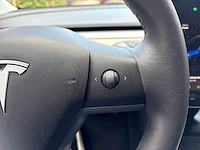 2020 tesla model 3 sr+ personenauto - afbeelding 14 van  41