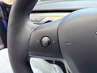 2020 tesla model 3 sr+ personenauto - afbeelding 15 van  41