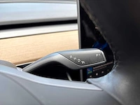 2020 tesla model 3 sr+ personenauto - afbeelding 17 van  41