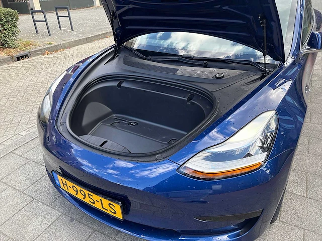 2020 tesla model 3 sr+ personenauto - afbeelding 36 van  41