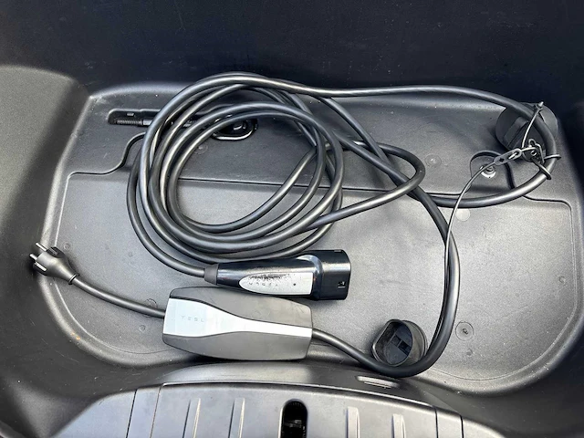 2020 tesla model 3 sr+ personenauto - afbeelding 37 van  41