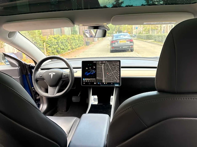 2020 tesla model 3 sr+ personenauto - afbeelding 9 van  41