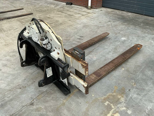 2020 tobroco-giant pv-3a-1200-z hydraulisch draaibaar palletvork - afbeelding 13 van  17
