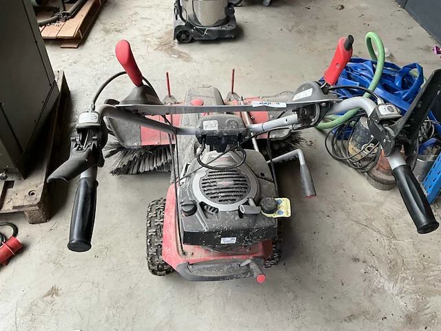 2020 trex gs100v-k zelfrijdende veegmachine - afbeelding 9 van  12