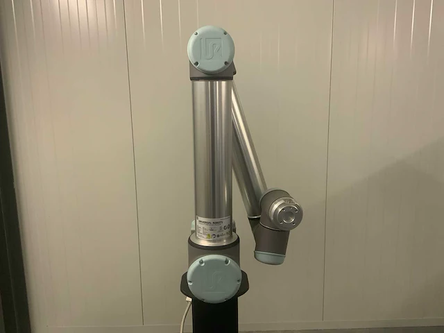 2020 universal robots ur-10 (cb3) collaboratieve robot - afbeelding 8 van  19