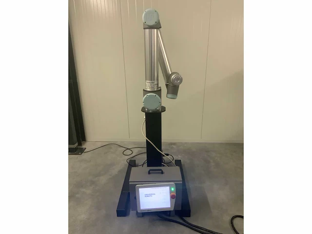 2020 universal robots ur-10 (cb3) collaboratieve robot - afbeelding 12 van  19