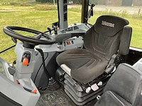 2020 valtra a84f2h-4 vierwielaangedreven landbouwtractor - afbeelding 9 van  59