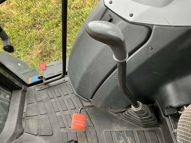 2020 valtra a84f2h-4 vierwielaangedreven landbouwtractor - afbeelding 18 van  59