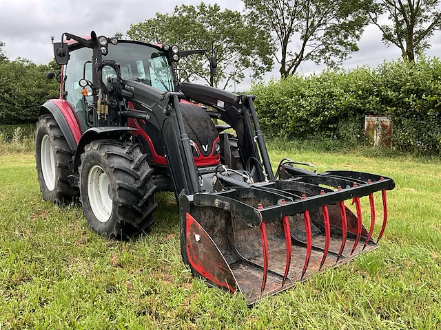 2020 valtra a84f2h-4 vierwielaangedreven landbouwtractor - afbeelding 12 van  59