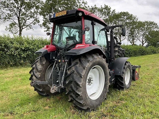 2020 valtra a84f2h-4 vierwielaangedreven landbouwtractor - afbeelding 23 van  59
