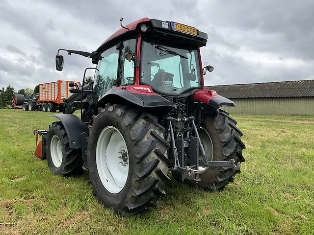 2020 valtra a84f2h-4 vierwielaangedreven landbouwtractor - afbeelding 34 van  59