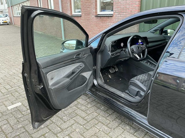 2020 volkswagen golf 1.5 etsi style personenauto - afbeelding 19 van  32