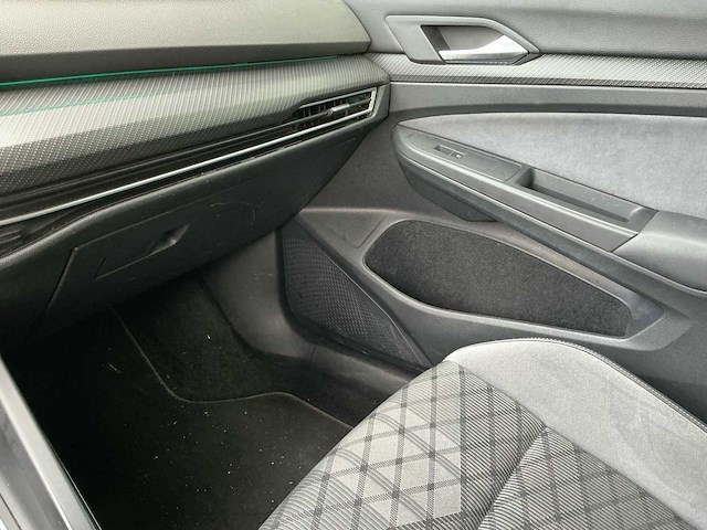 2020 volkswagen golf 1.5 etsi style personenauto - afbeelding 22 van  32