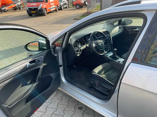 2020 volkswagen golf variant 1.6 tdi comfortline business personenauto - afbeelding 33 van  37
