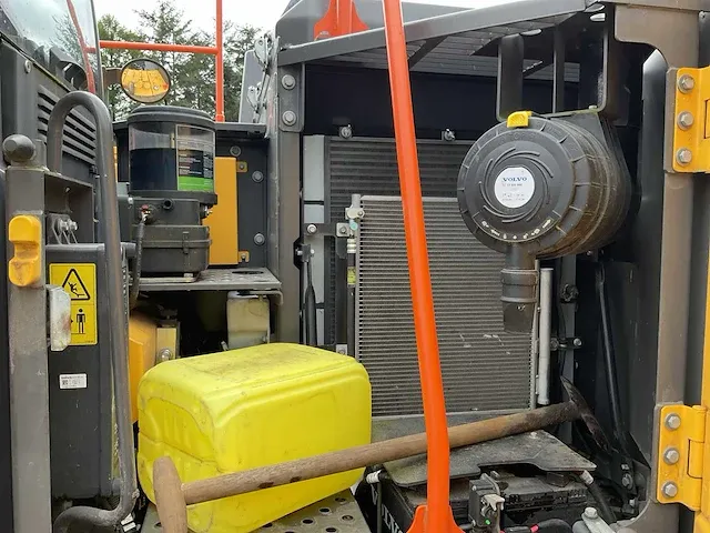 2020 volvo ec140elm rupsgraafmachine - afbeelding 11 van  33