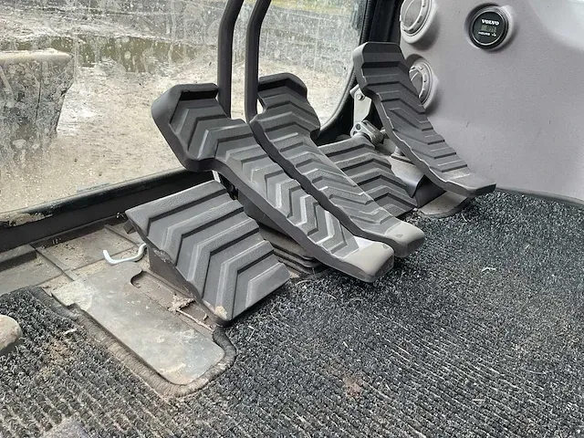 2020 volvo ec140elm rupsgraafmachine - afbeelding 15 van  33