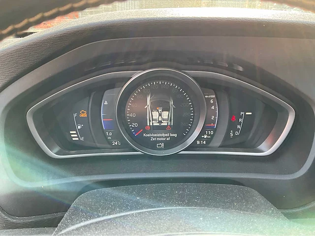 2020 volvo v40 1.5 t3 polar+ sport personenauto - afbeelding 19 van  44
