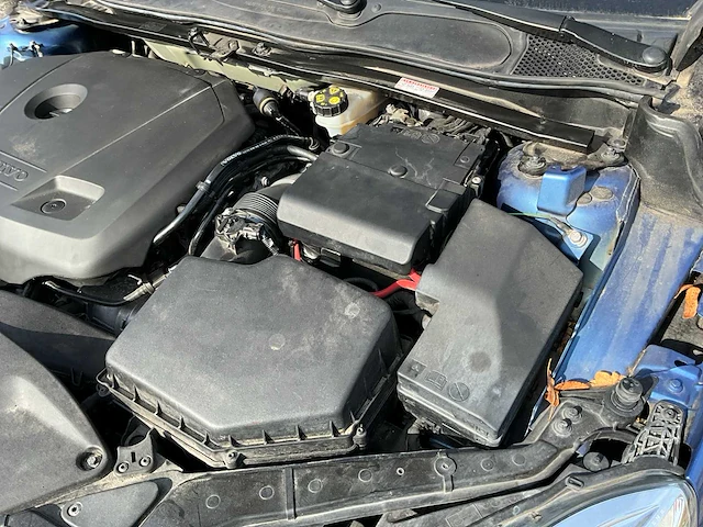 2020 volvo v40 1.5 t3 polar+ sport personenauto - afbeelding 37 van  44