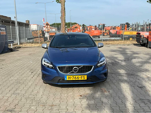 2020 volvo v40 1.5 t3 polar+ sport personenauto - afbeelding 3 van  44