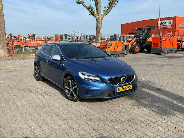 2020 volvo v40 1.5 t3 polar+ sport personenauto - afbeelding 4 van  44