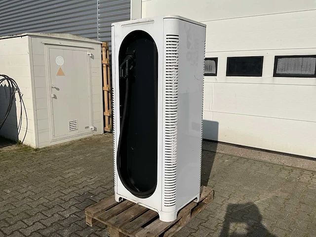 2020 xcharge 60kw dc lader / laadpaal - afbeelding 1 van  17