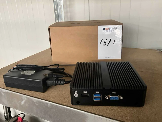 2021 a1 touch v5-2-j1900 panel-pc - afbeelding 1 van  6