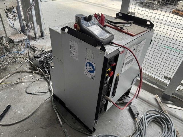 2021 abb irc5 single verpakkingsrobot - afbeelding 14 van  39