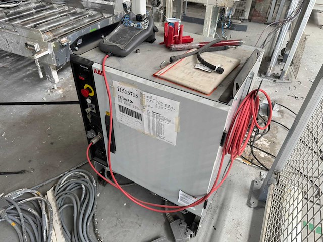 2021 abb irc5 single verpakkingsrobot - afbeelding 16 van  39