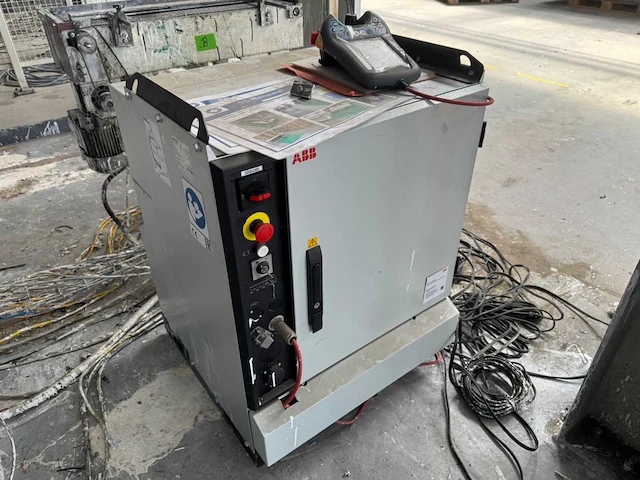 2021 abb irc5 single verpakkingsrobot - afbeelding 8 van  37