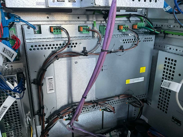 2021 abb irc5 single verpakkingsrobot - afbeelding 26 van  37