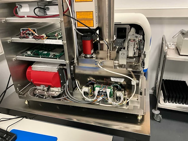 2021 agena massarray dx analyzer 4 analytische apparaat - afbeelding 2 van  12