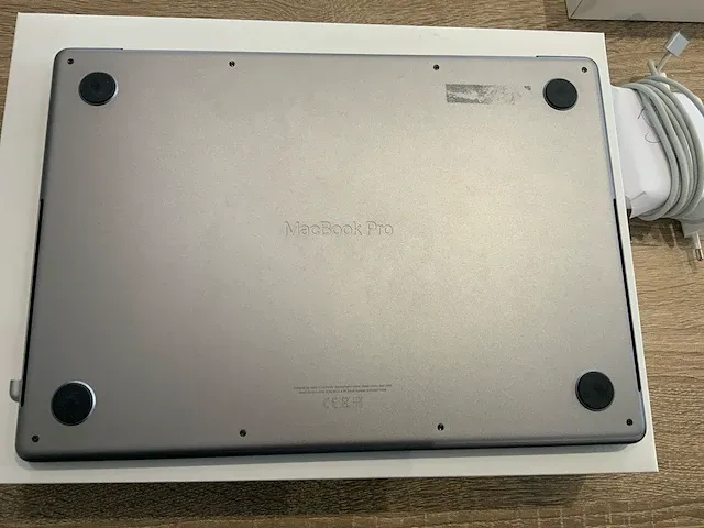 2021 apple macbook pro 14" a2442 laptop - afbeelding 6 van  7