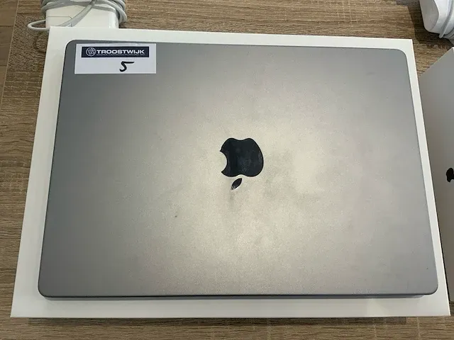 2021 apple macbook pro 14" a2442 laptop - afbeelding 6 van  8