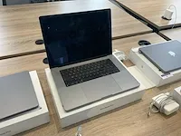 2021 apple macbook pro 16" a2485 laptop